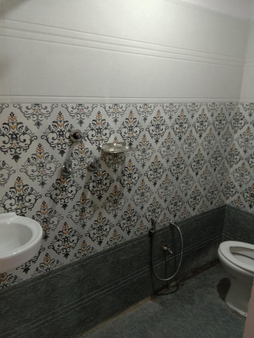 Shanti Guest House Ujjain Exteriör bild